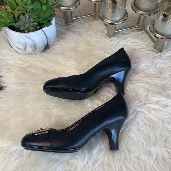 EURO Soft By Sofft Black patent Leather Heels Peep Toe Shoes Size 8 - Picture 2 of 15
